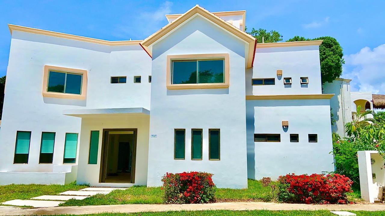 México y Nubes  PLAYACAR Apartamento